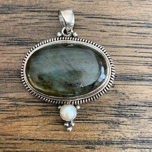 Sterling Silver Pendant with Small Pearl